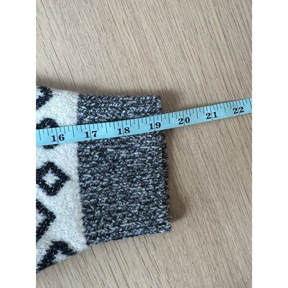 Women's Winter Cheers Crewneck Pullover Oversize Sweater Target White Medium - Picture 8 of 10